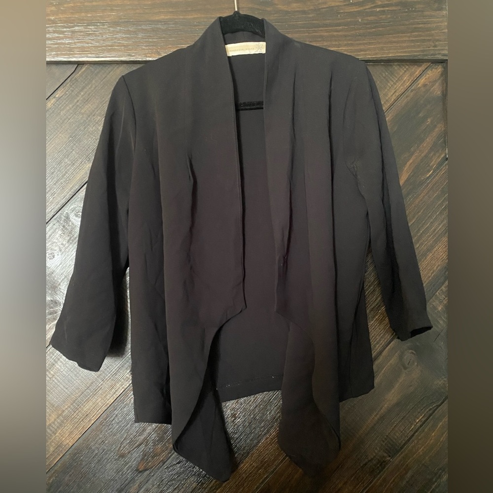 Boutique black flowy front blazer. 3/4 sleeves. Size M
